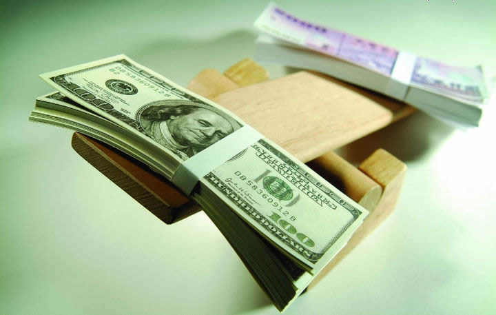 特朗普关税大棒砸碎东欧汽车梦：欧洲