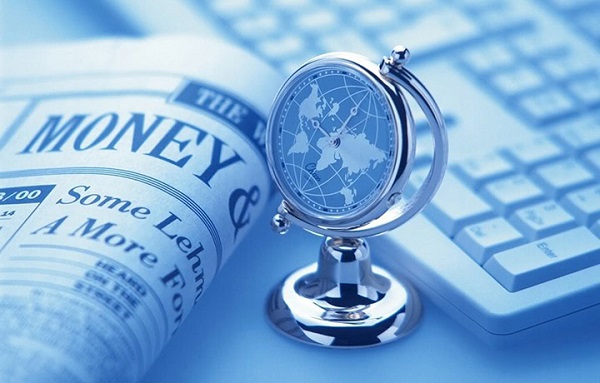 美联储官员：货币政策维持紧缩格局 未来仍有降息空间